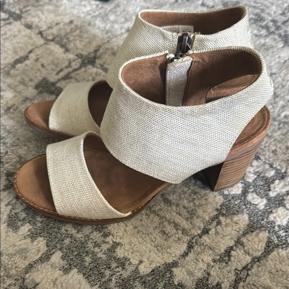 Toms Cream Linen Block Heel Sandals